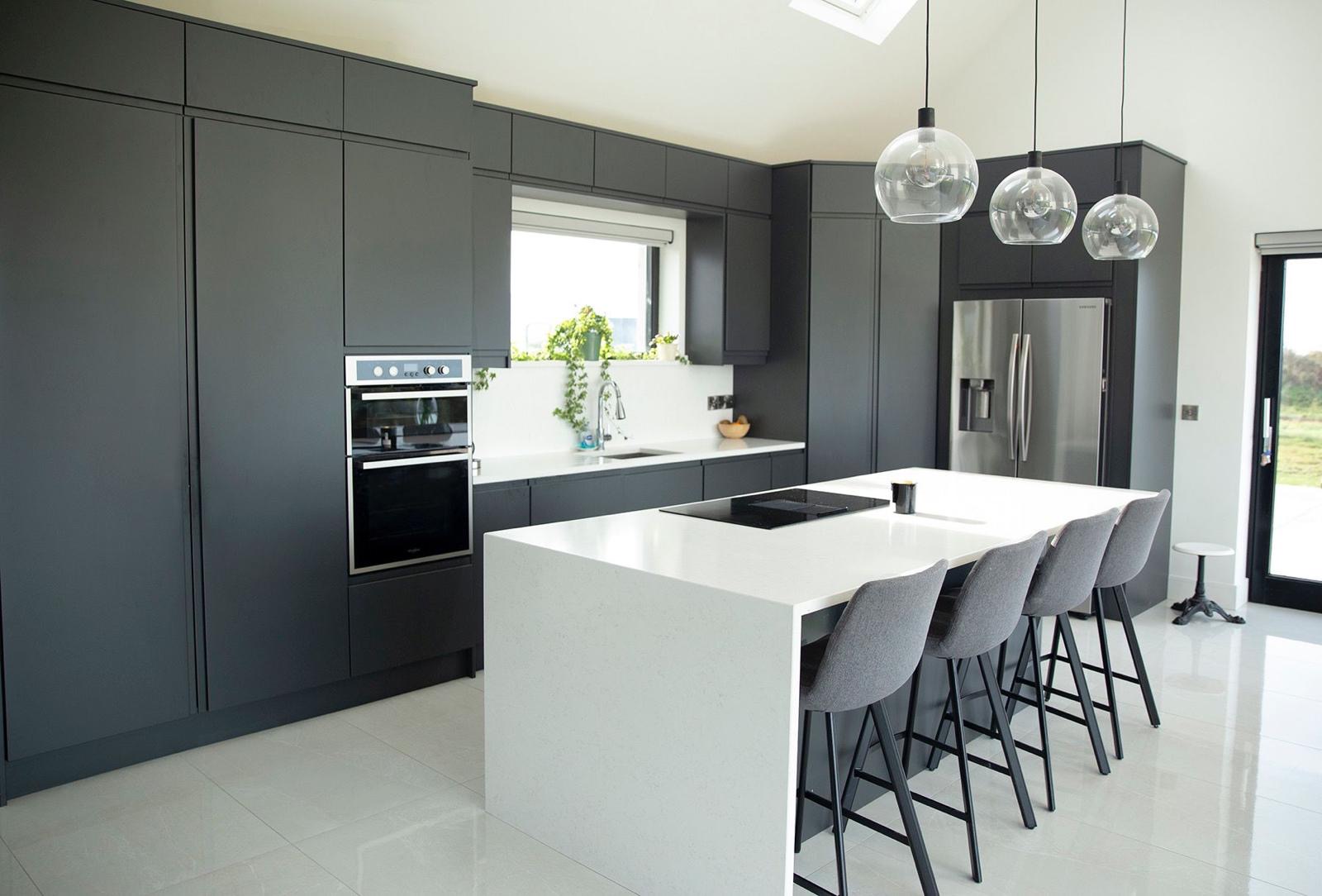 J-Profile Kitchen